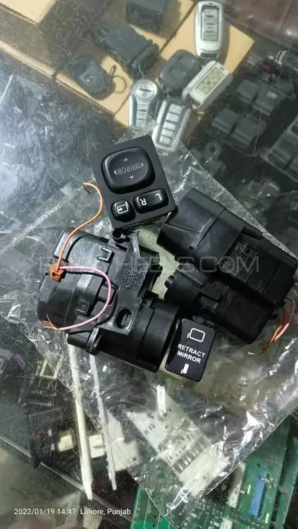 Auto retractable mirrors kit new yaris