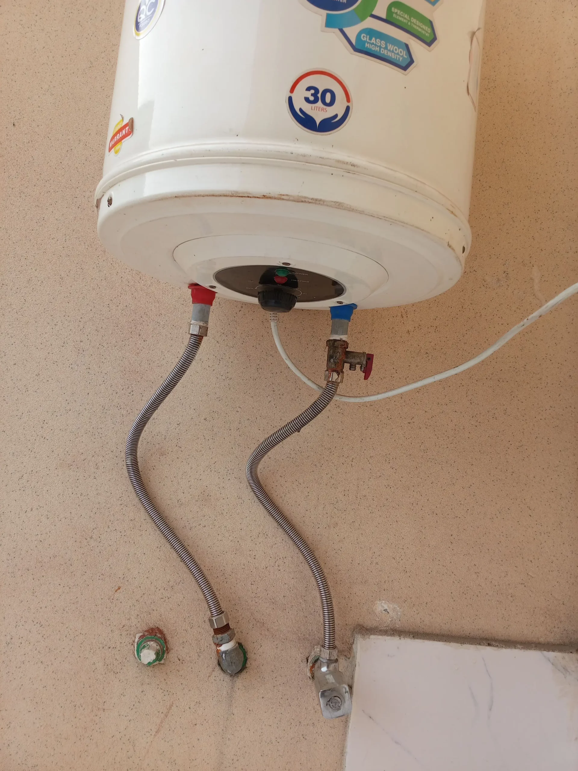 Electric gyeser one year just used howa ha. All ok ha cash ki zarort ha is Liye sell krna