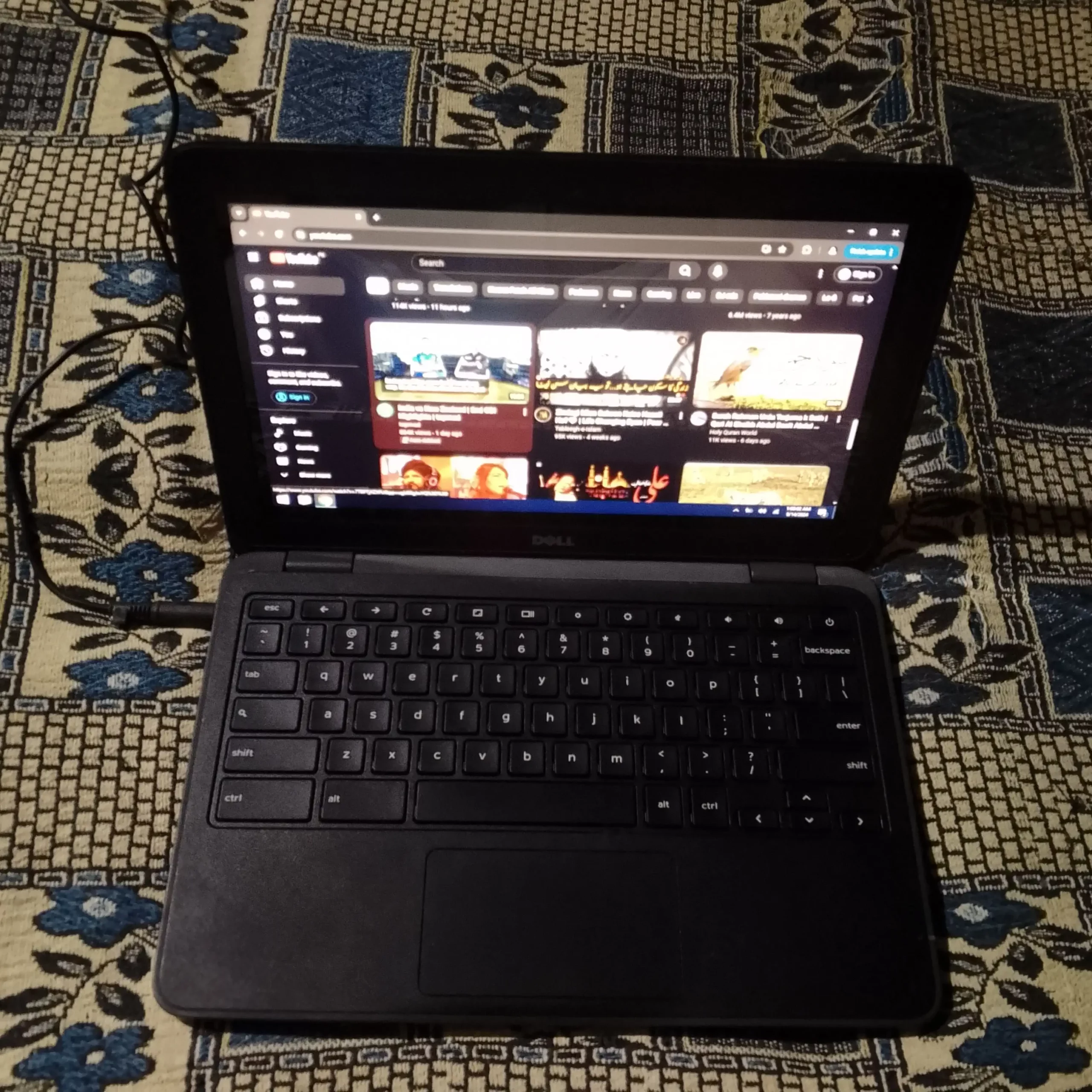 Dell chrome book 4gbrm 64gb storage touchscreen window 10