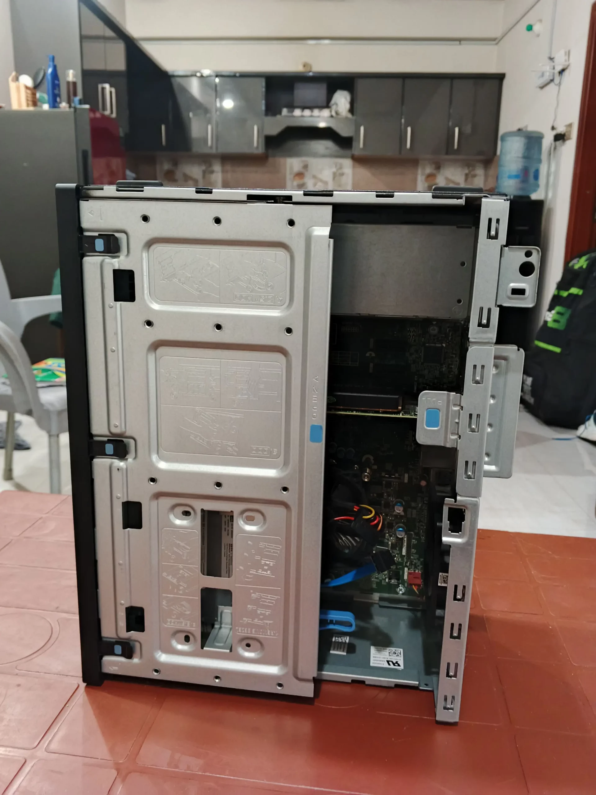 DELL i7 8TH GENERATION TOWER PC Machine FOR GAMING AND VIDEO EDITING IS FOR SALE