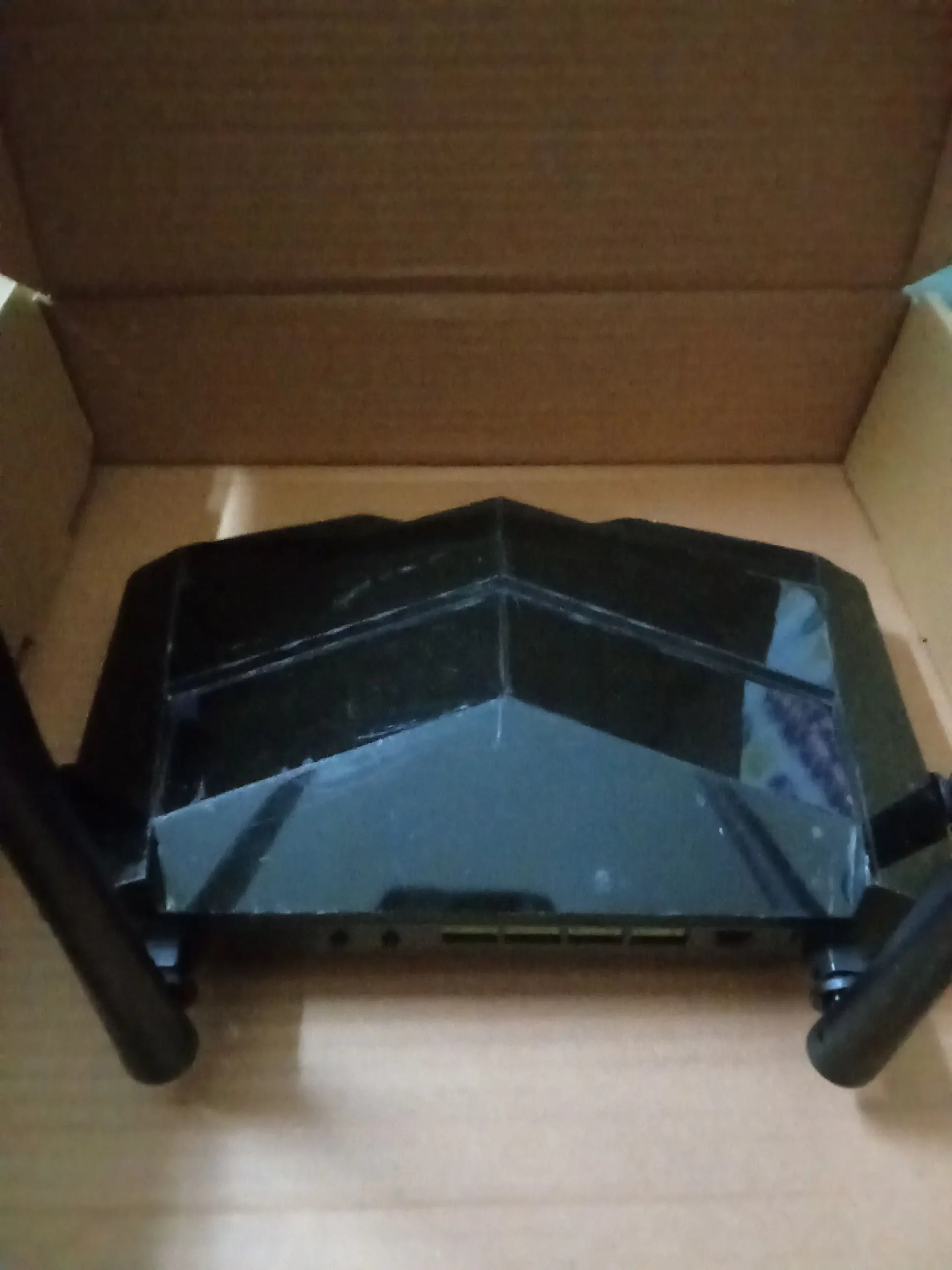 Tenda AC10 AC1200 WiFi Router Dual band 4Ghz 5Ghz
