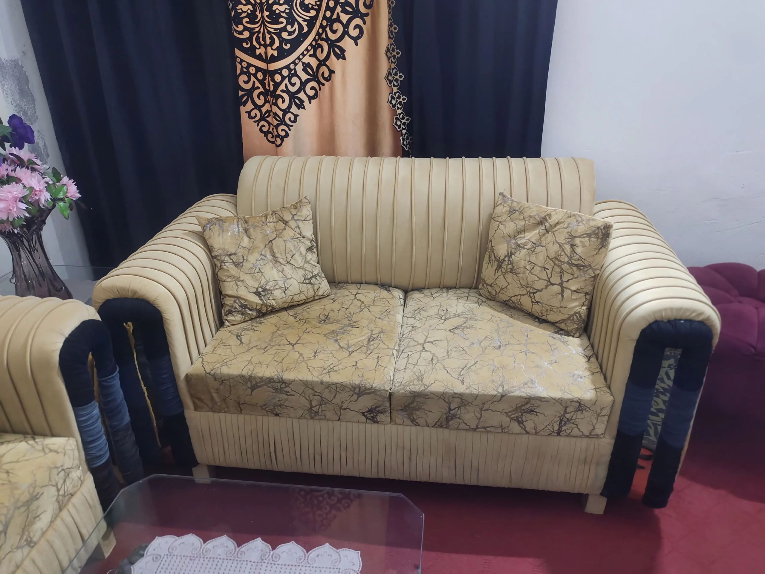 Sofa set 3 2&1 50k 2 stool 12k