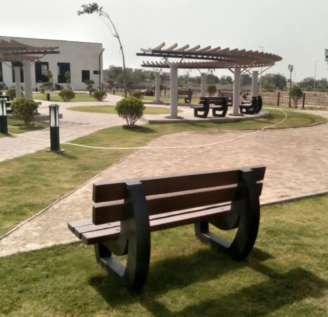 Garden Banch outdoor seating