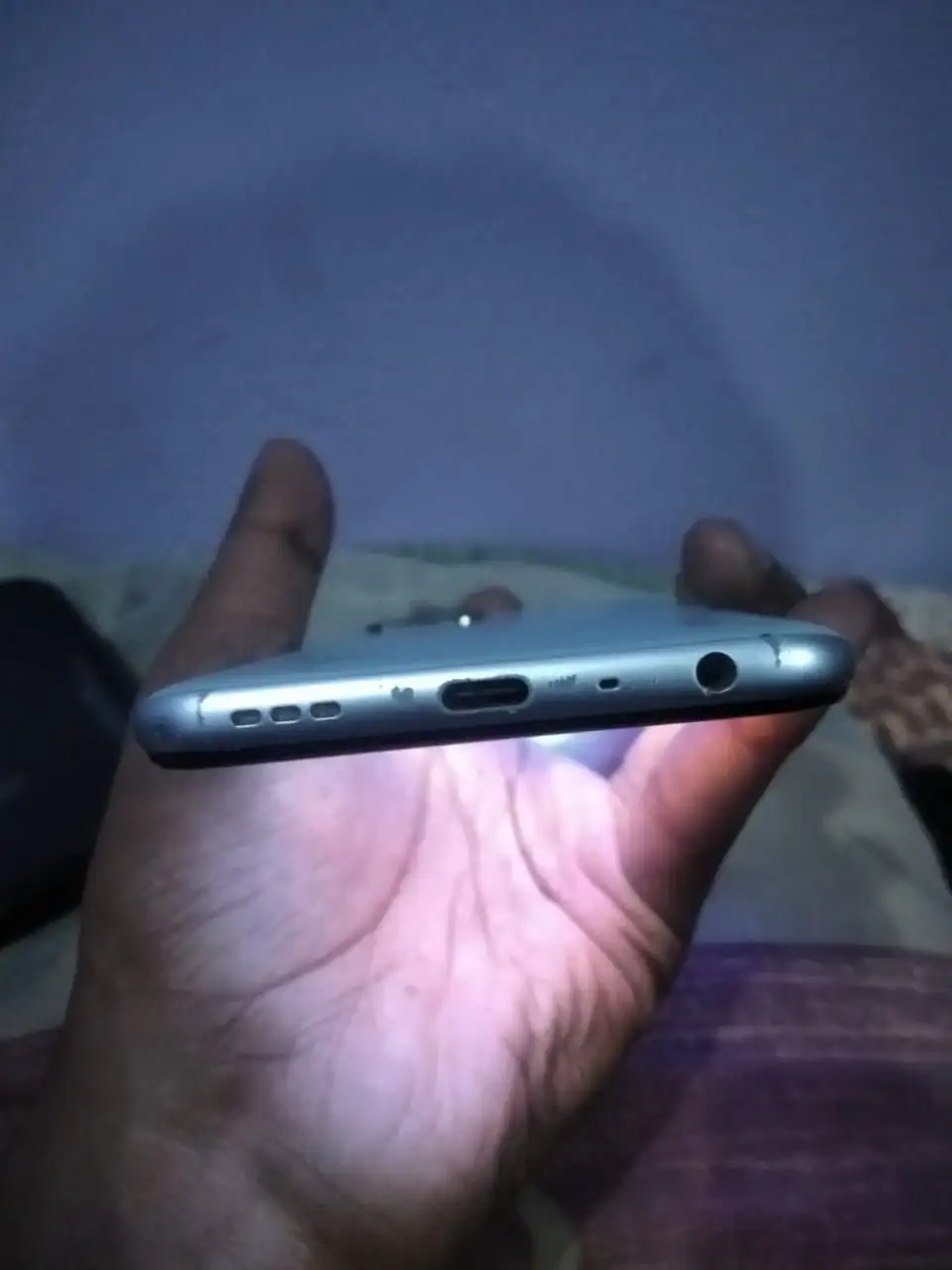 Oppo a57. 6+4 128 box ke sath