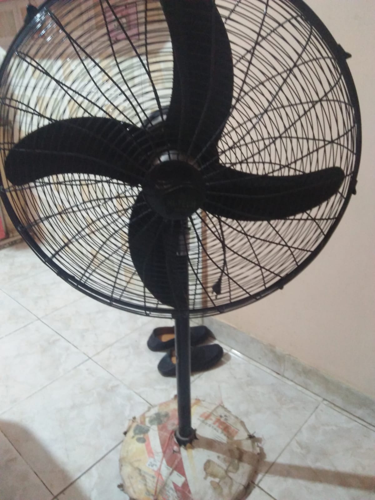 Pedestal fan