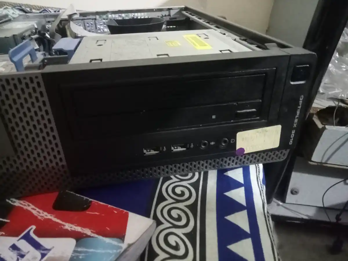 New computer for sale further information contact me this number 03064224191