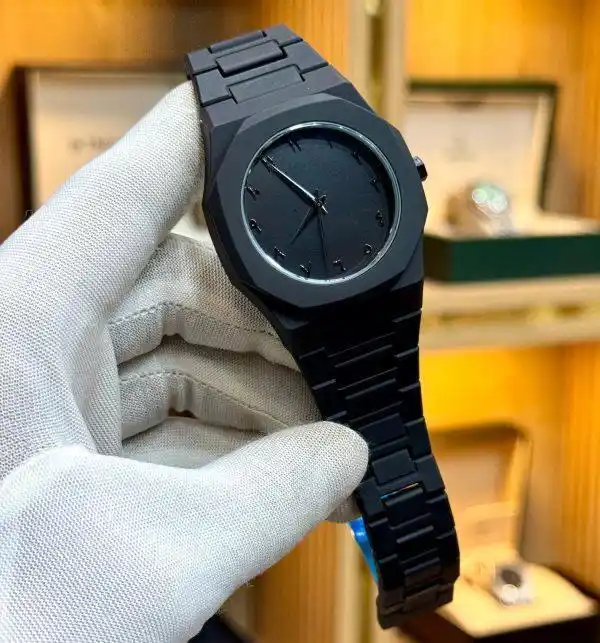 Men’s Black Aura Watch ! Home Delivery Avalible !