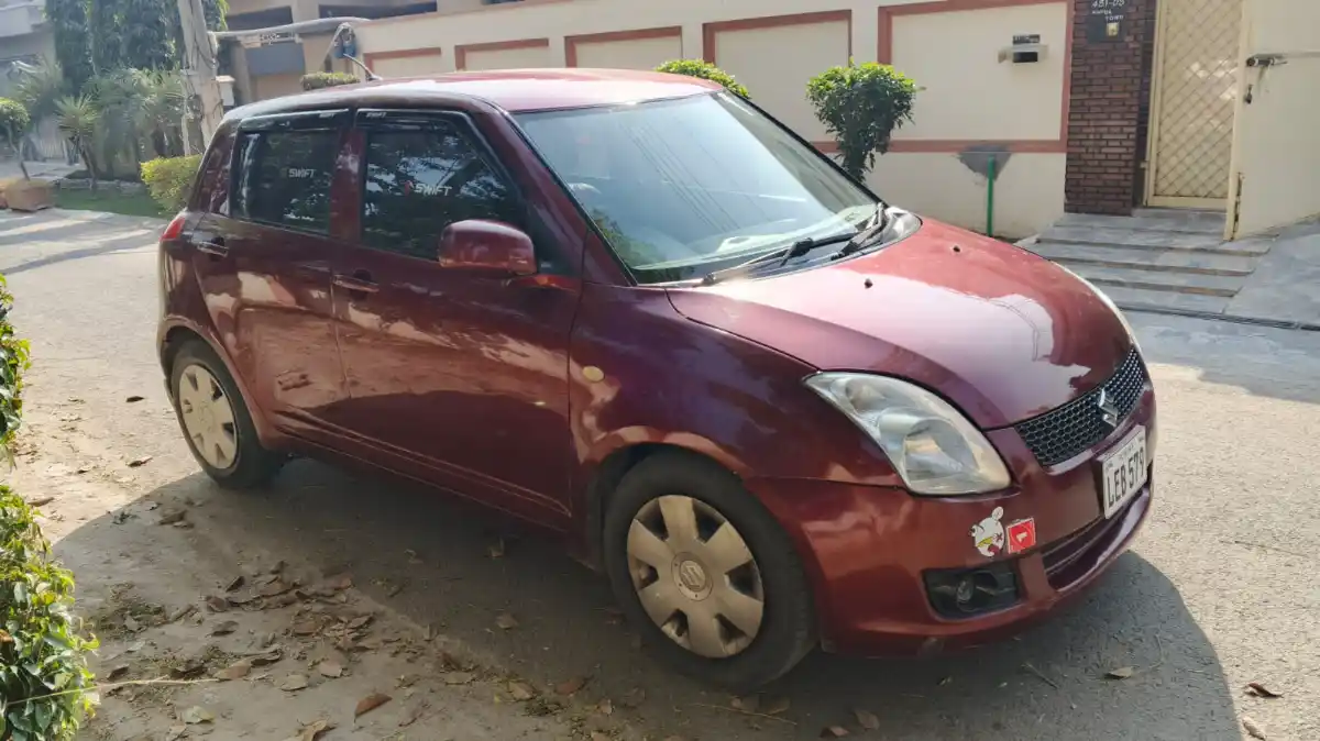 SUZUKI SWIFT DX ( Model 2011 ) – 1.3 CC (0333-0493926)