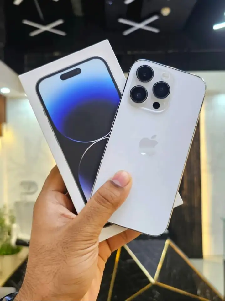 iphone Xsmax 11,12,13,14,15,16, 17 Pro Max available on instalment