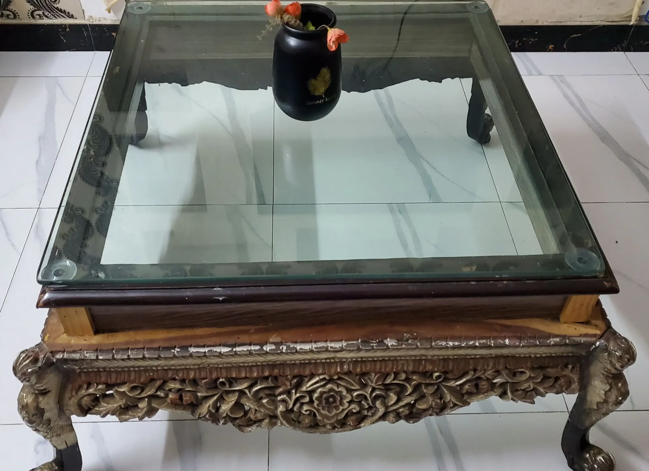 7 seater big size sofa set with table