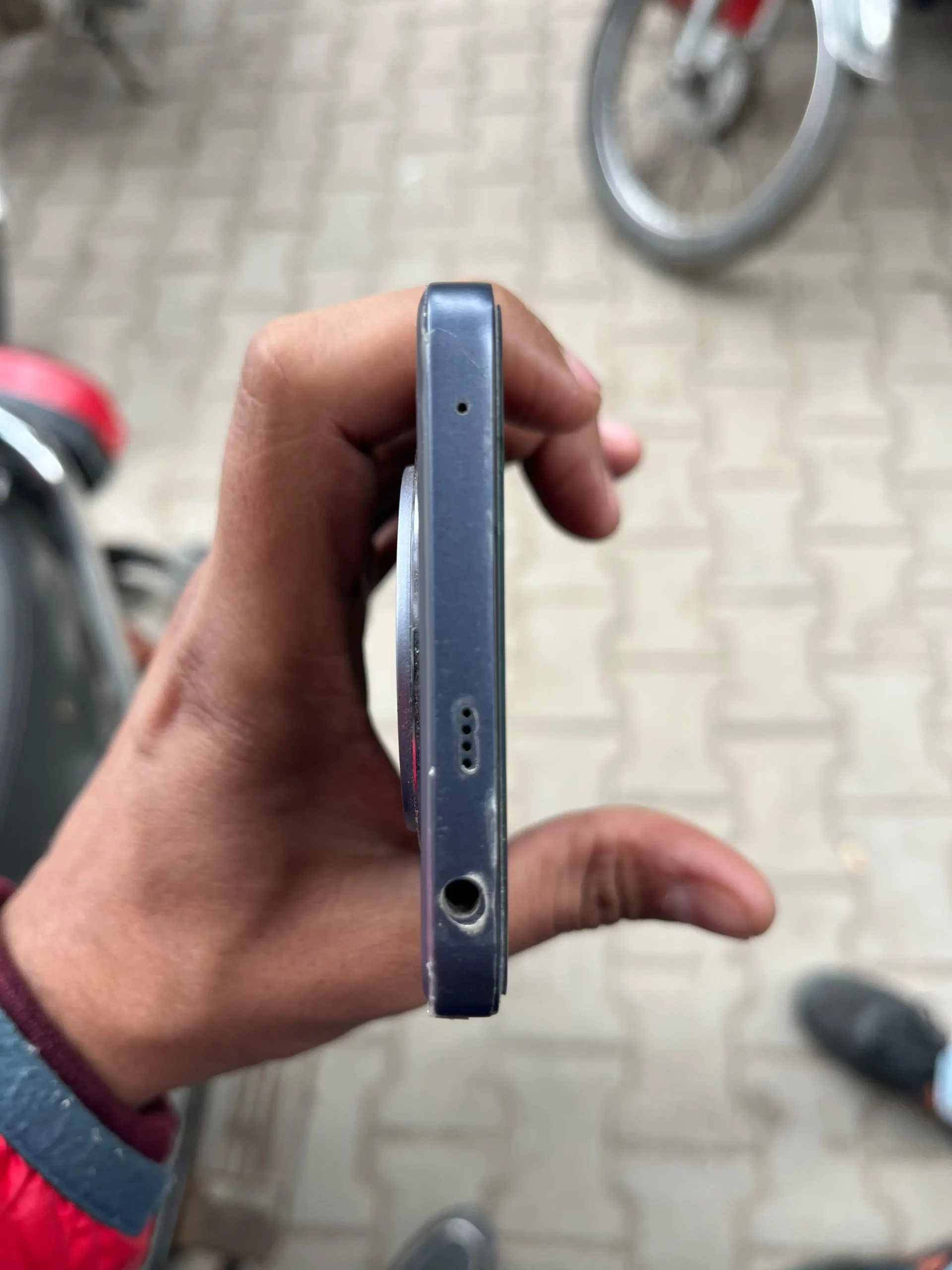 Realme 13 Plus 5G 10/10 6+ month warranty with Complete Box