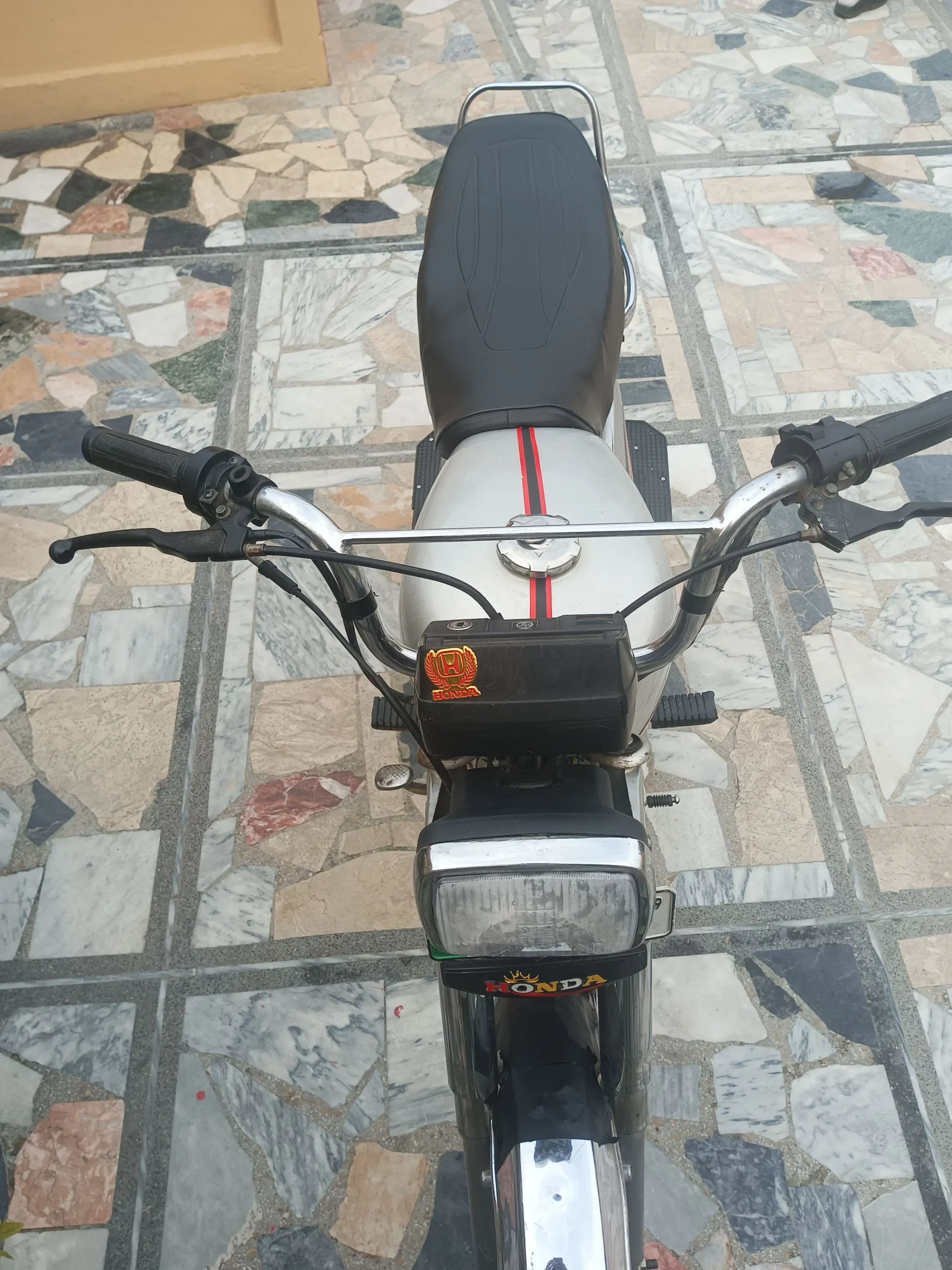 Dhoom bike 2009 model best in all condition