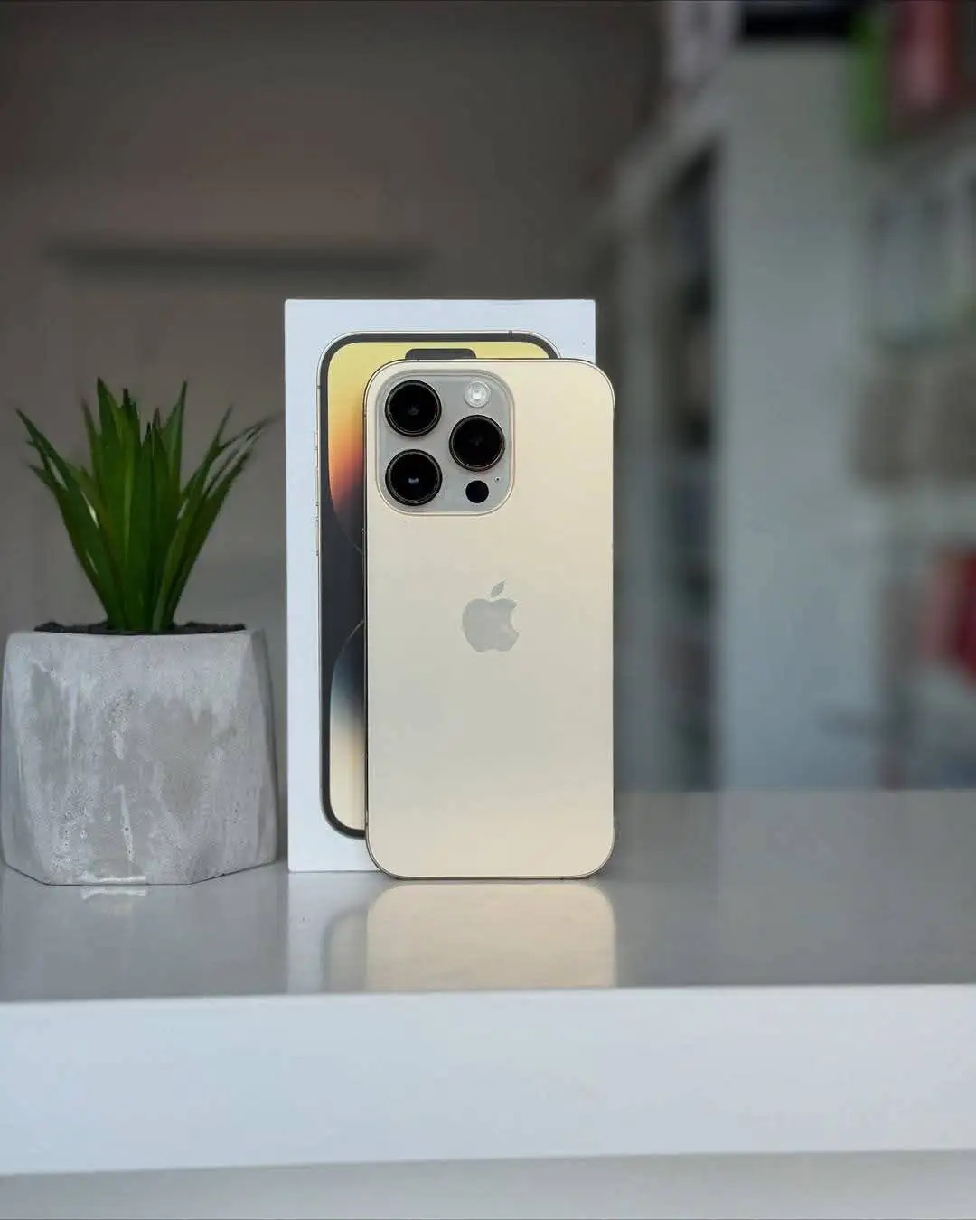 i Phone 8plus, 11,12,13,14,15 pro max on instalment Whatsap 3062623924