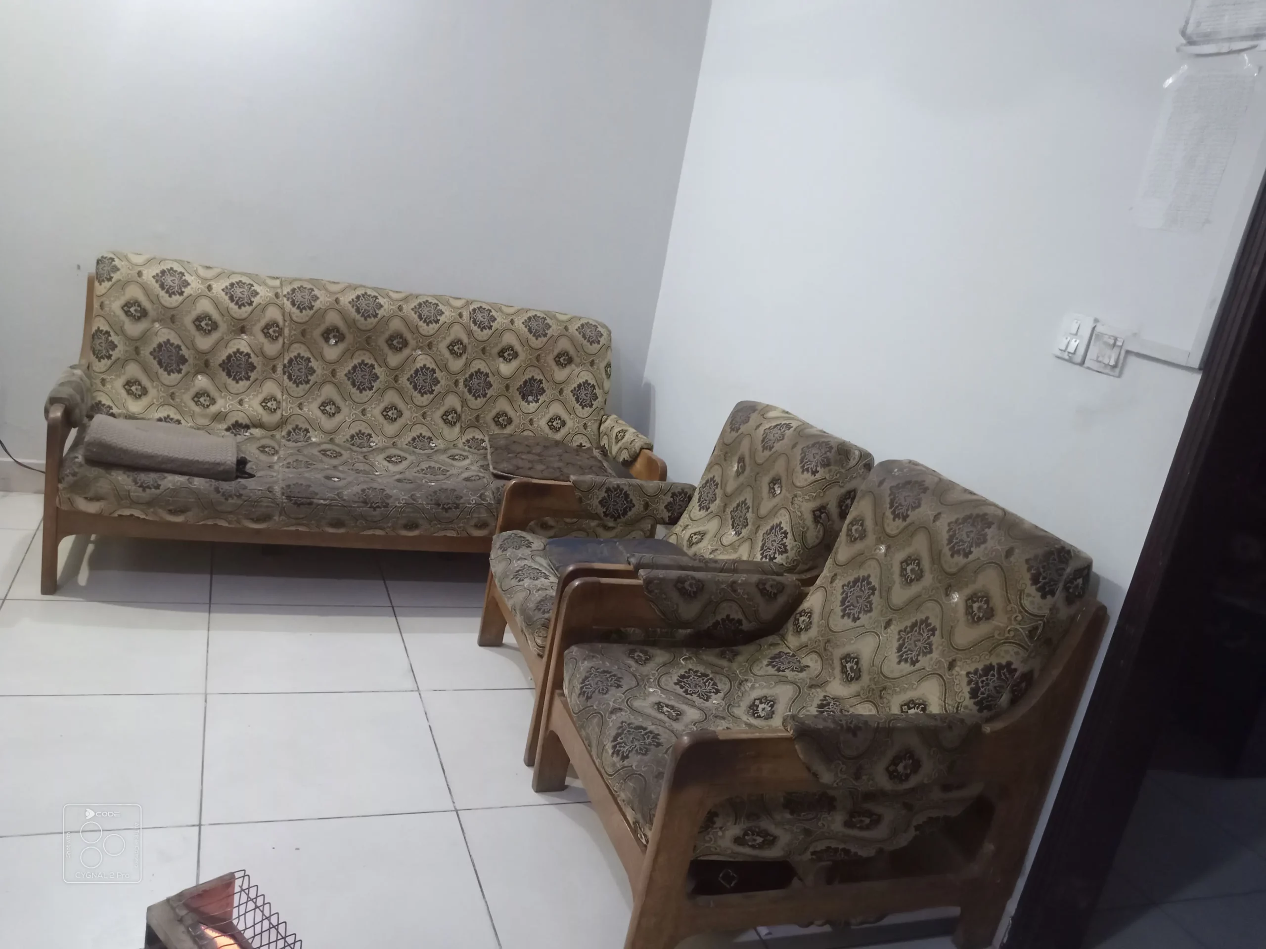 5 seater sofa used normal condition