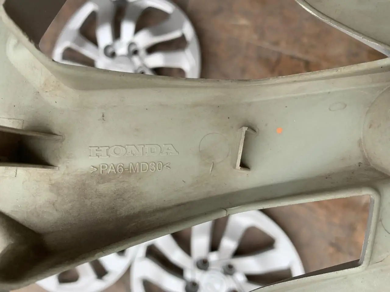 Honda BRV 16 Size ORIGINAL japane wheel covers fresh Set delivery Available whatsap 032019