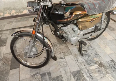 f5c5ce0b-bc37-444a-bf0e-03416a8931ff