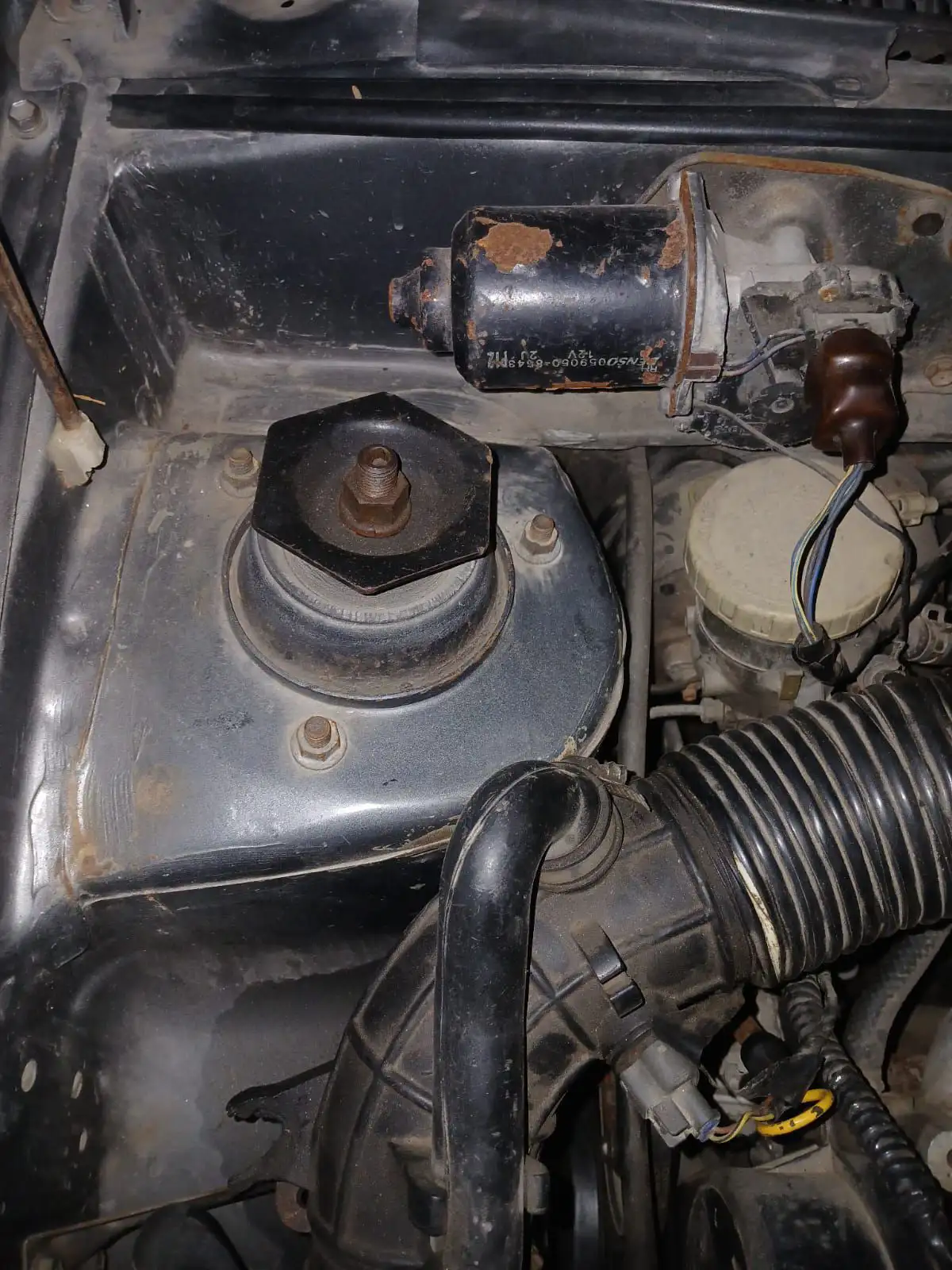 Cultuse excellent condition home use car. 03044814484