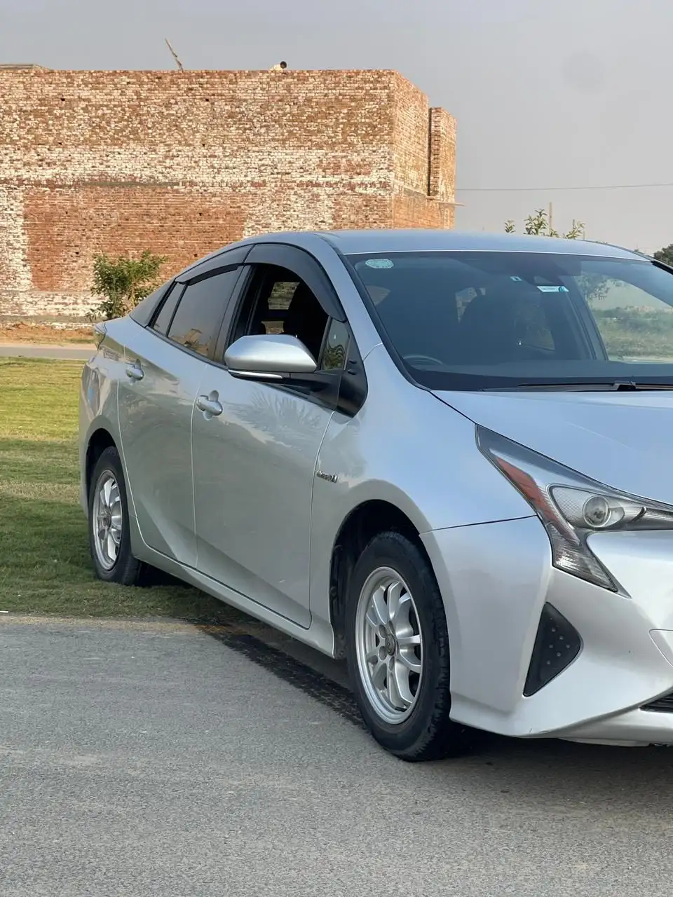 Toyota Prius Hybrid S