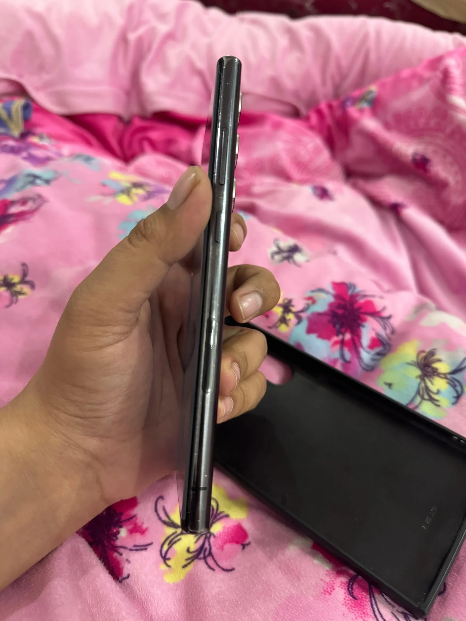 S22 ultra black colour