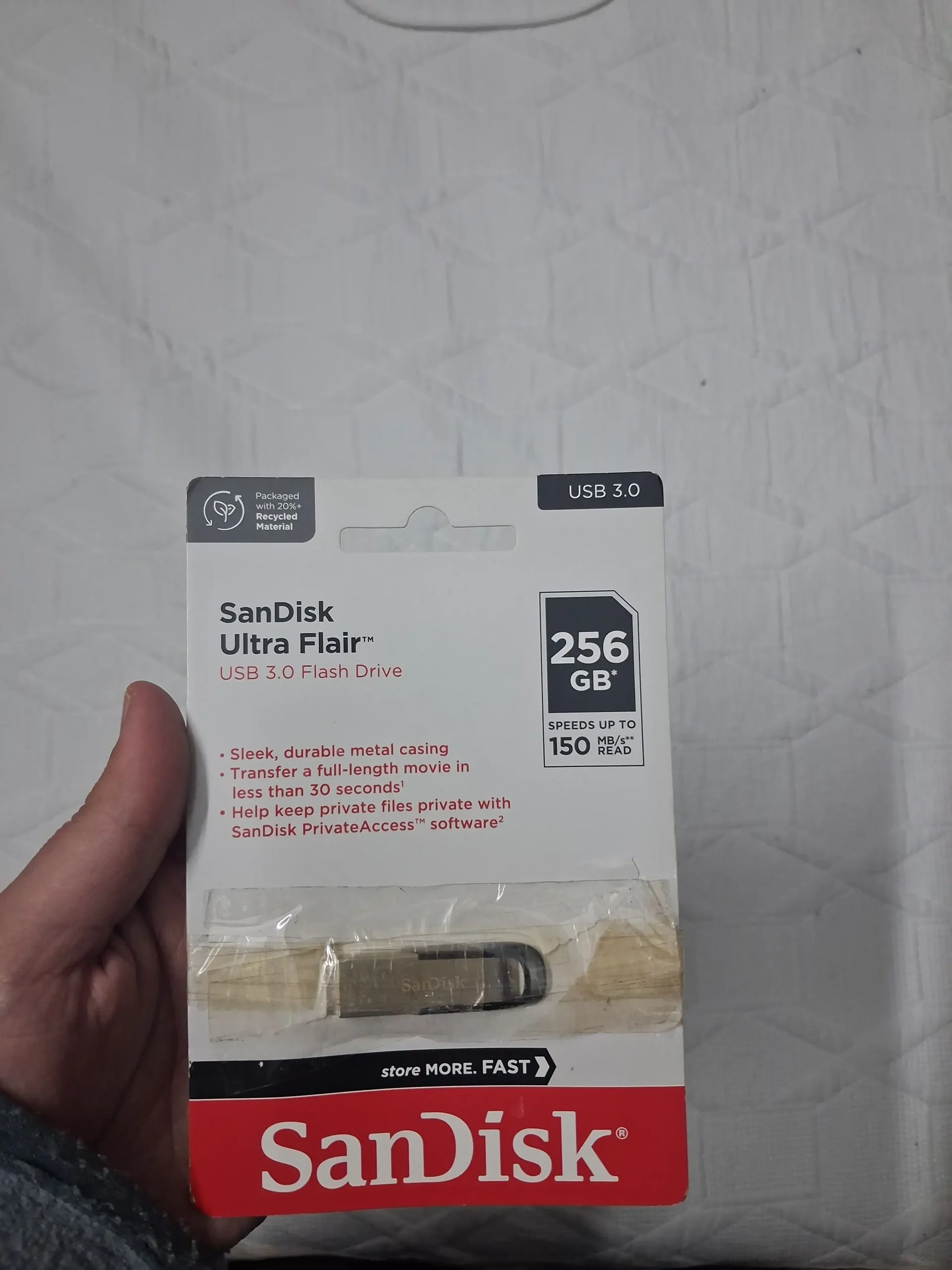 💾 Brand New SanDisk Ultra Flair USB 3.0 Flash Drive – 256GB