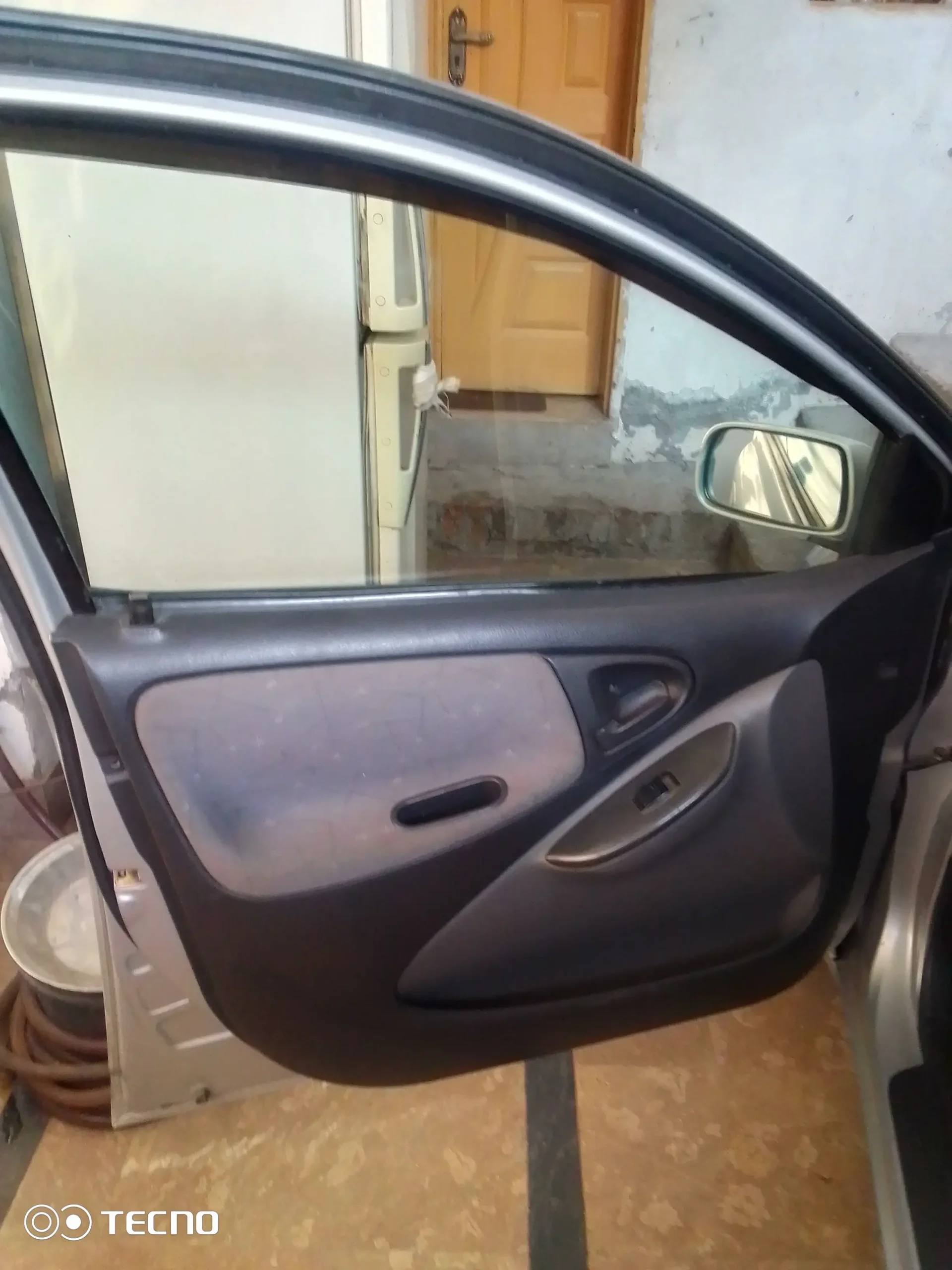 Toyota vitz 2000model