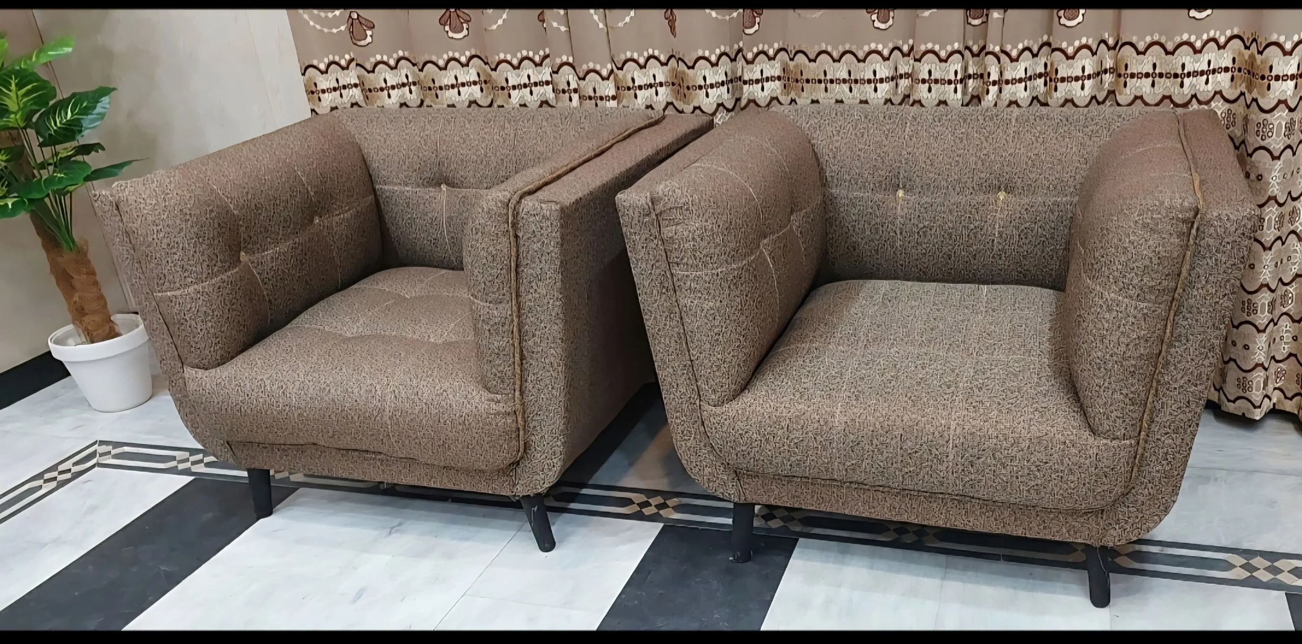 Sofa Set 5 seater brand new condition unique look