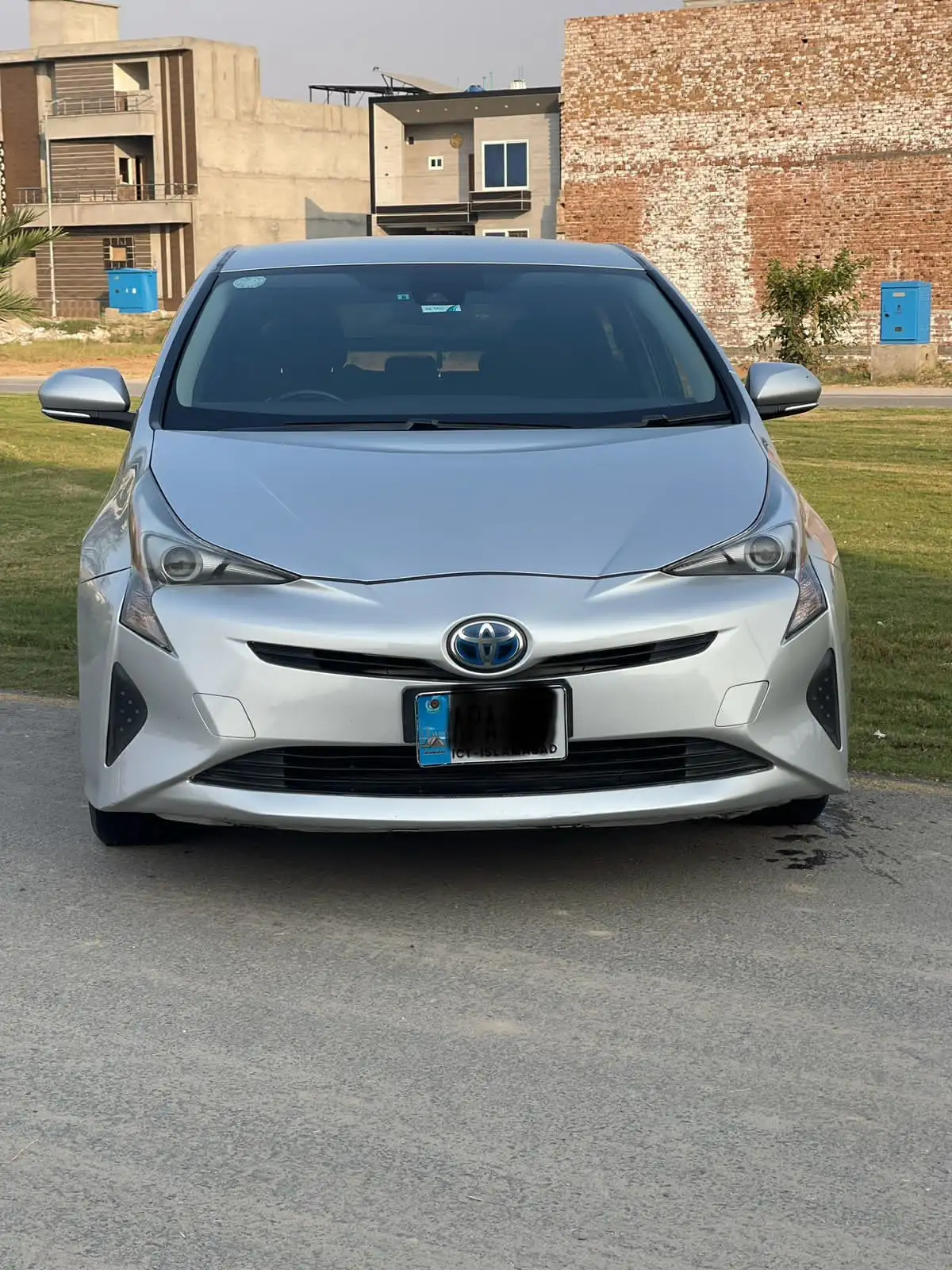 Toyota Prius Hybrid S