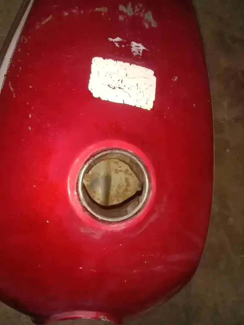 GS150 2012, Fuel tank for sale