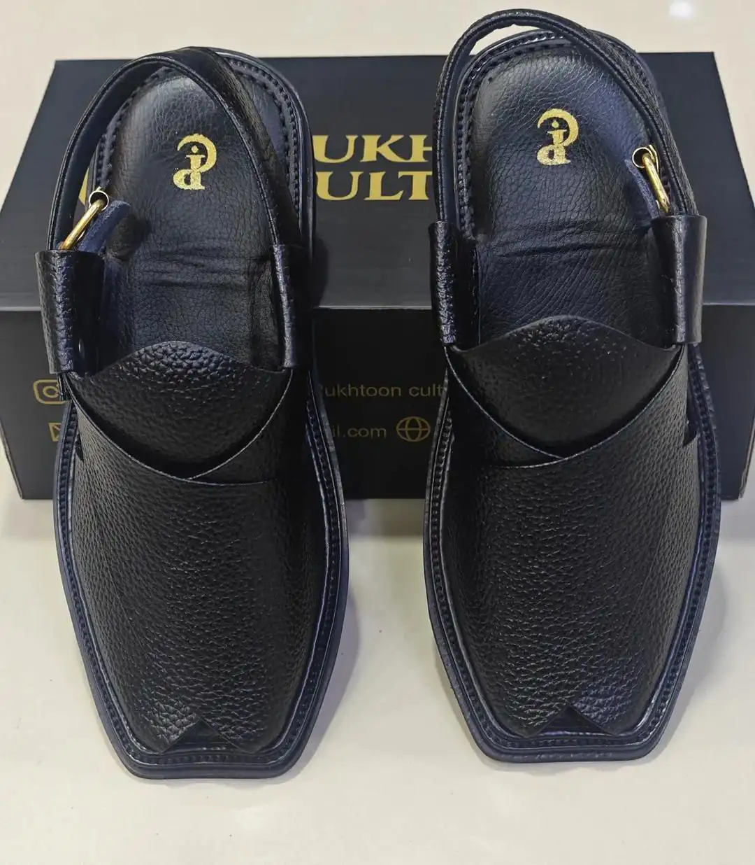 Men’s PU leather Plain Peshawari chapple