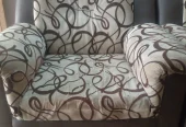 Used 5 seater sofa set colour brown and skin condition 10/10