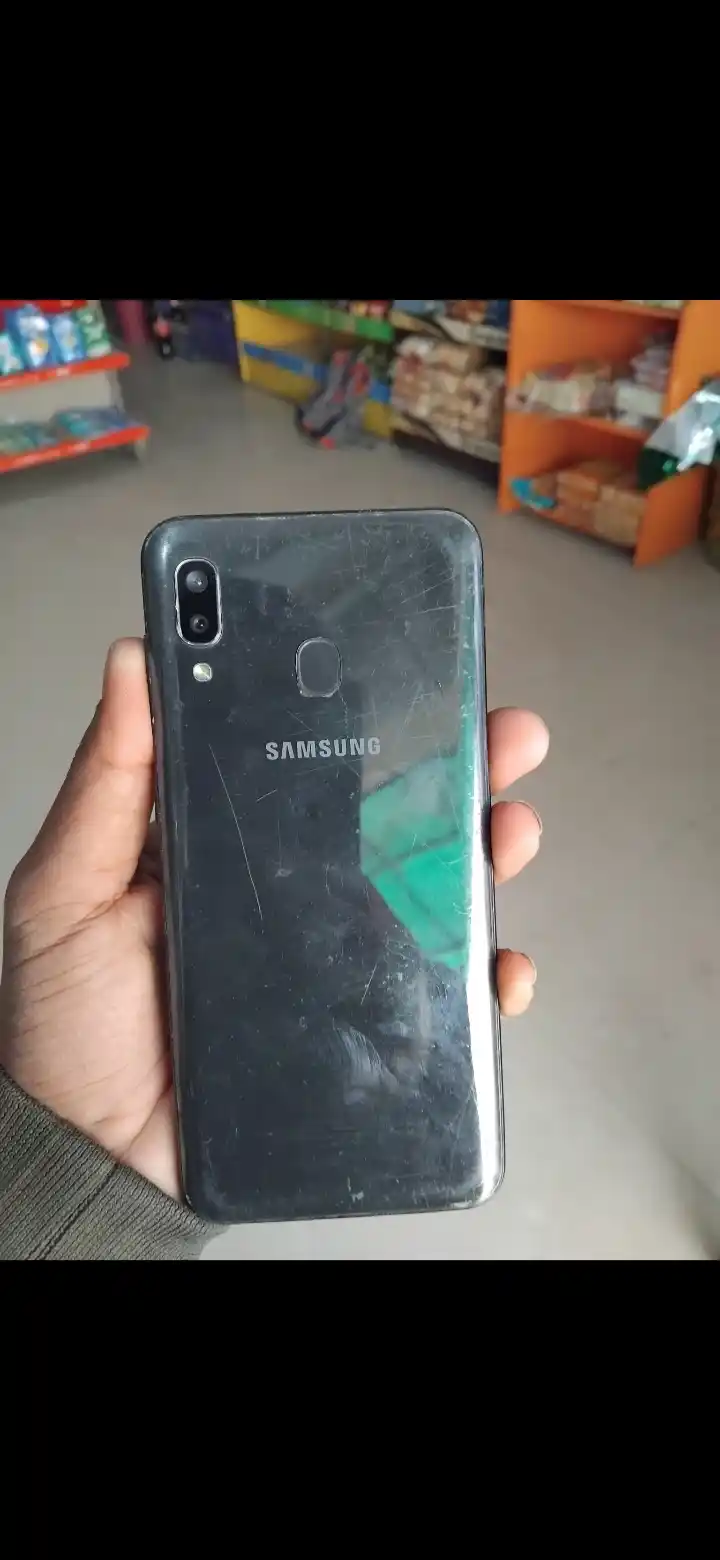 Samsung A20
