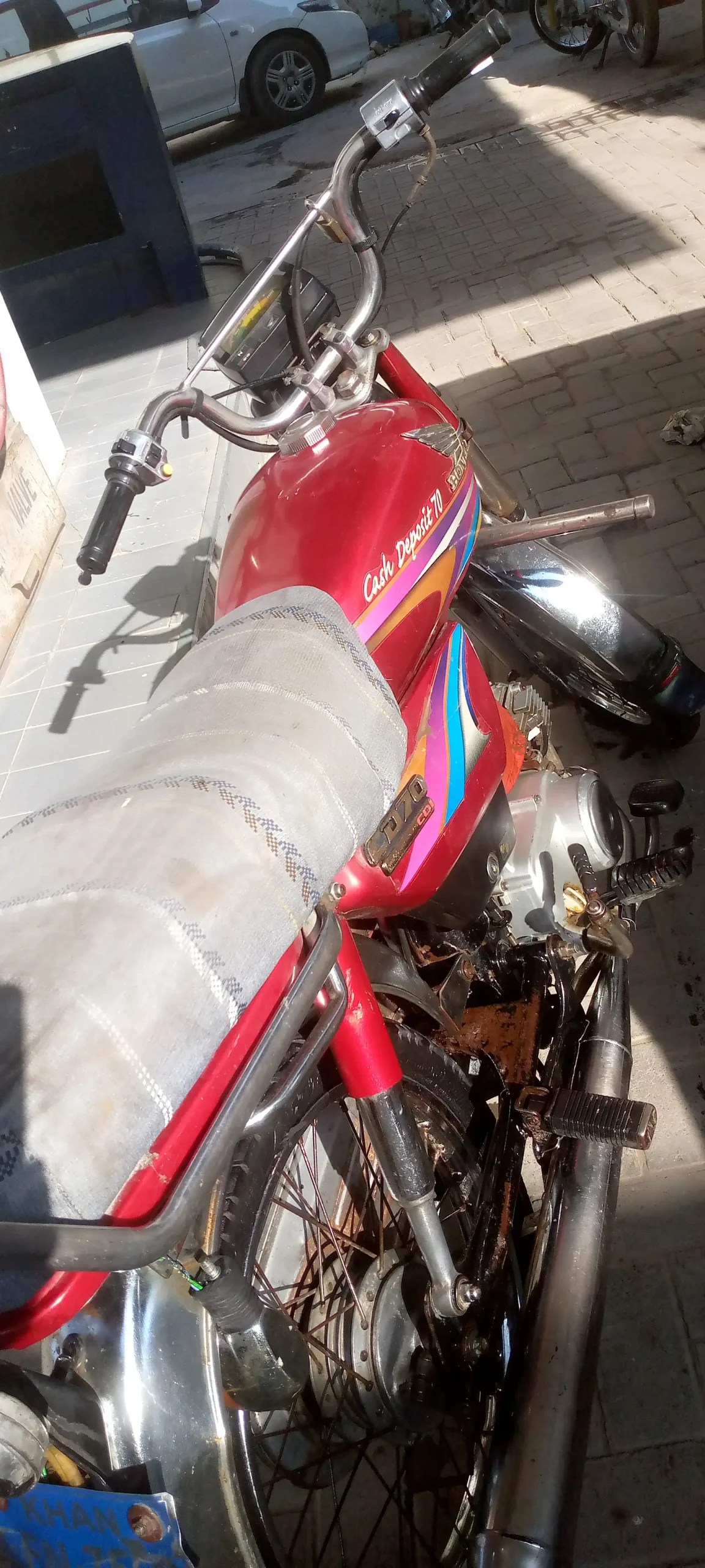 Honda CD 70 bike Red color
