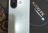 Vivo x 200 FE