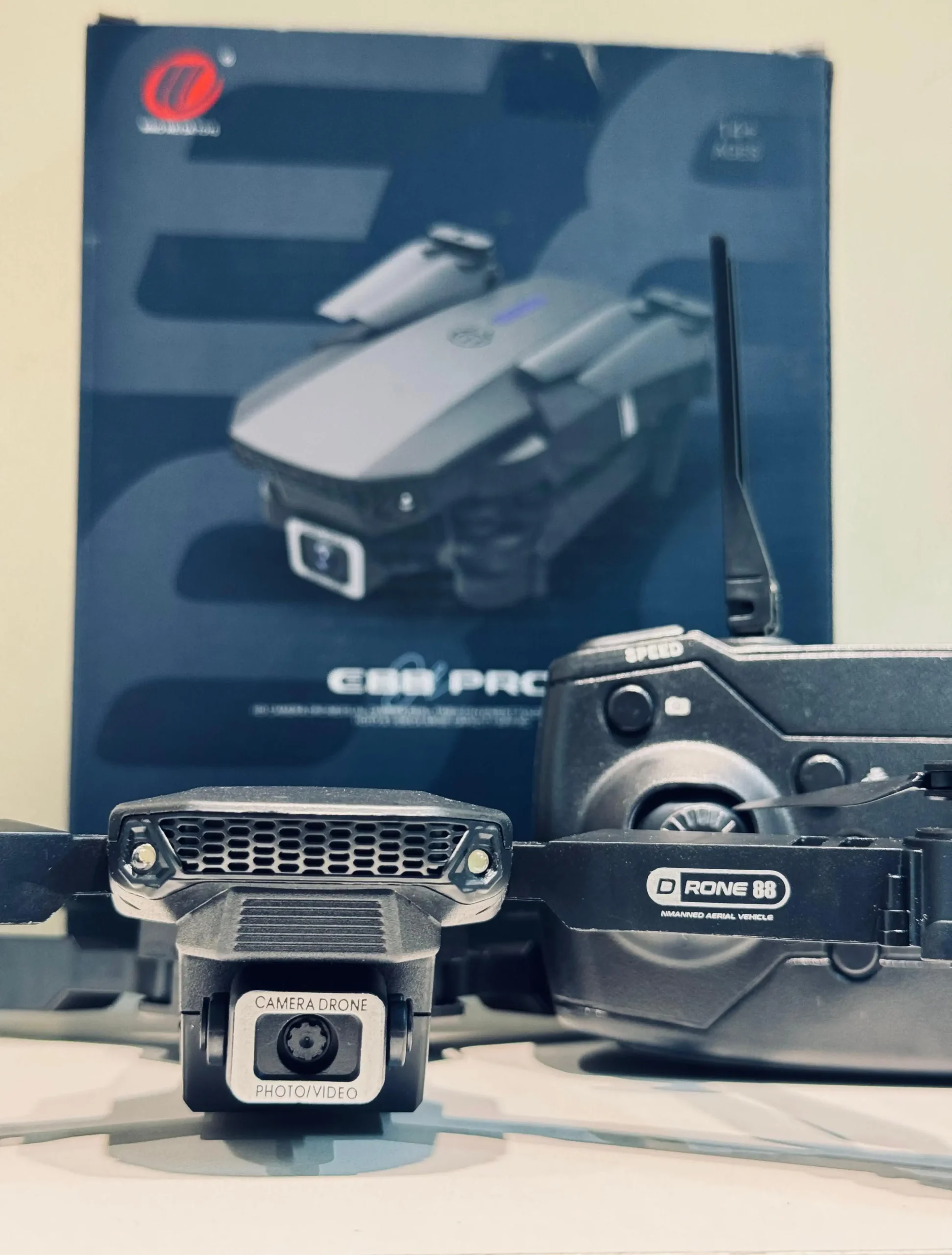 E88 Max drone withBox