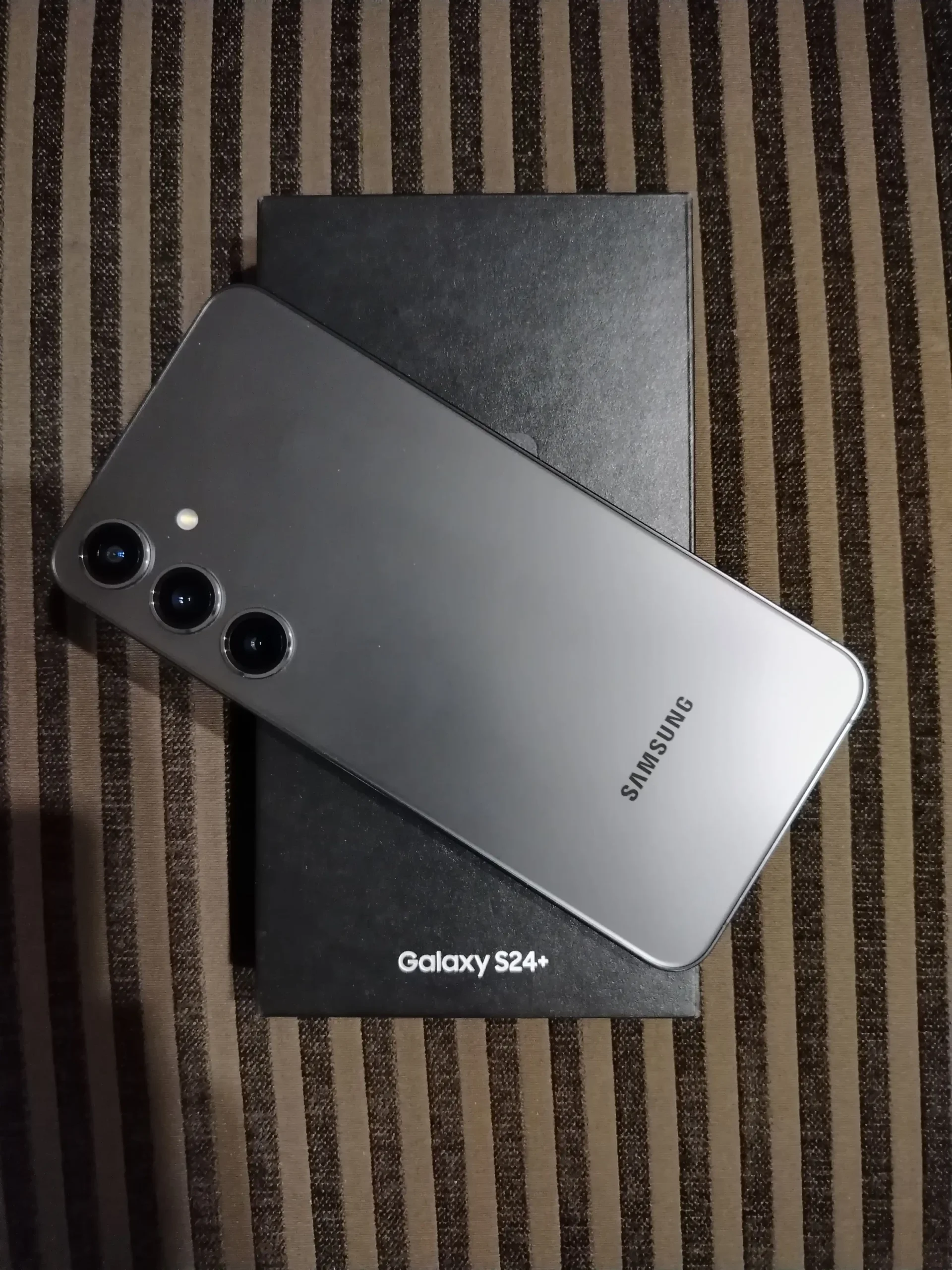 Samsung galaxy S24 plus