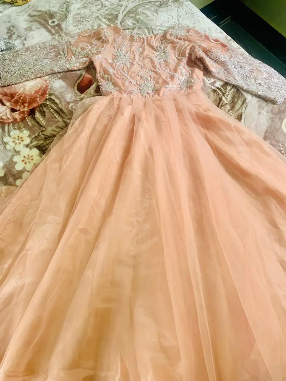 🌸 Beautiful Embroidered Frock with Dupatta – Two Piece | On Sale