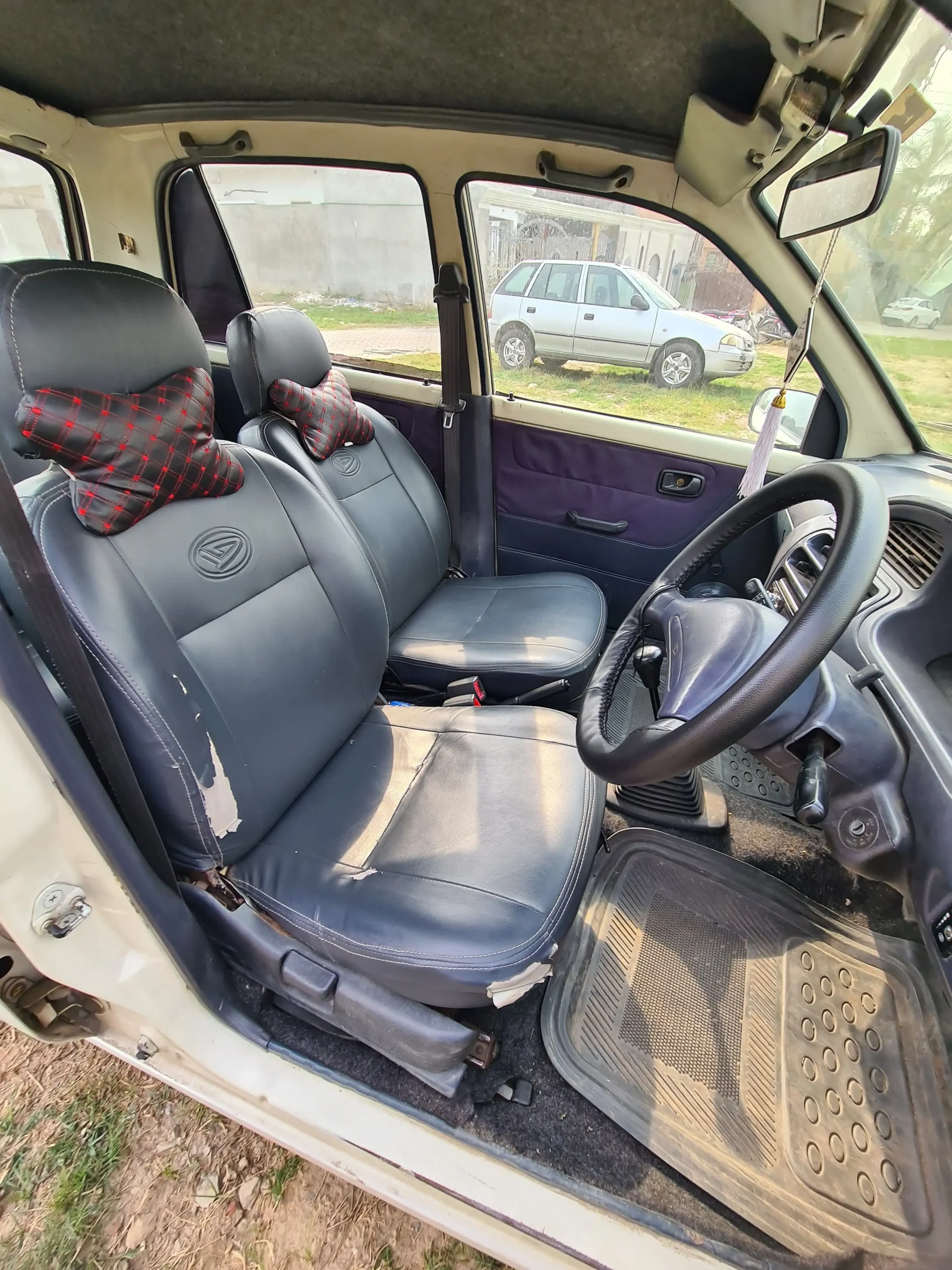 cuore 2006 white punjab number