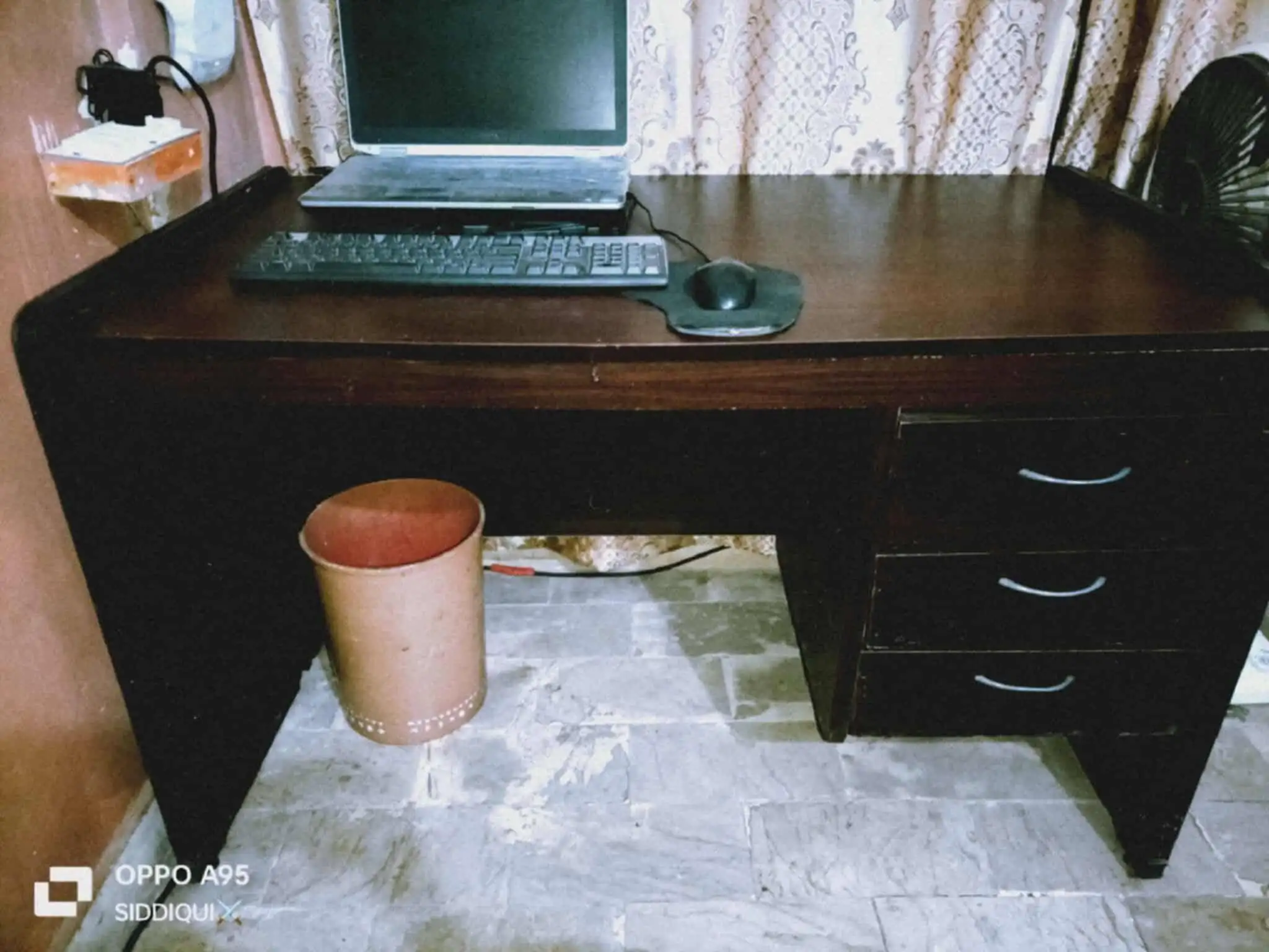 Computer Table With 3 Draw Good Condition