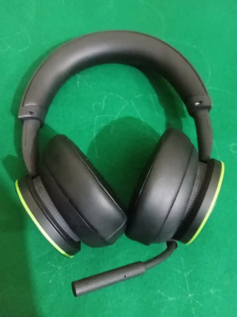 xbox one headphone controller cds
