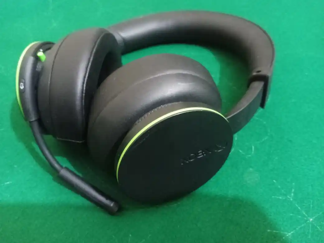 xbox one headphone controller cds