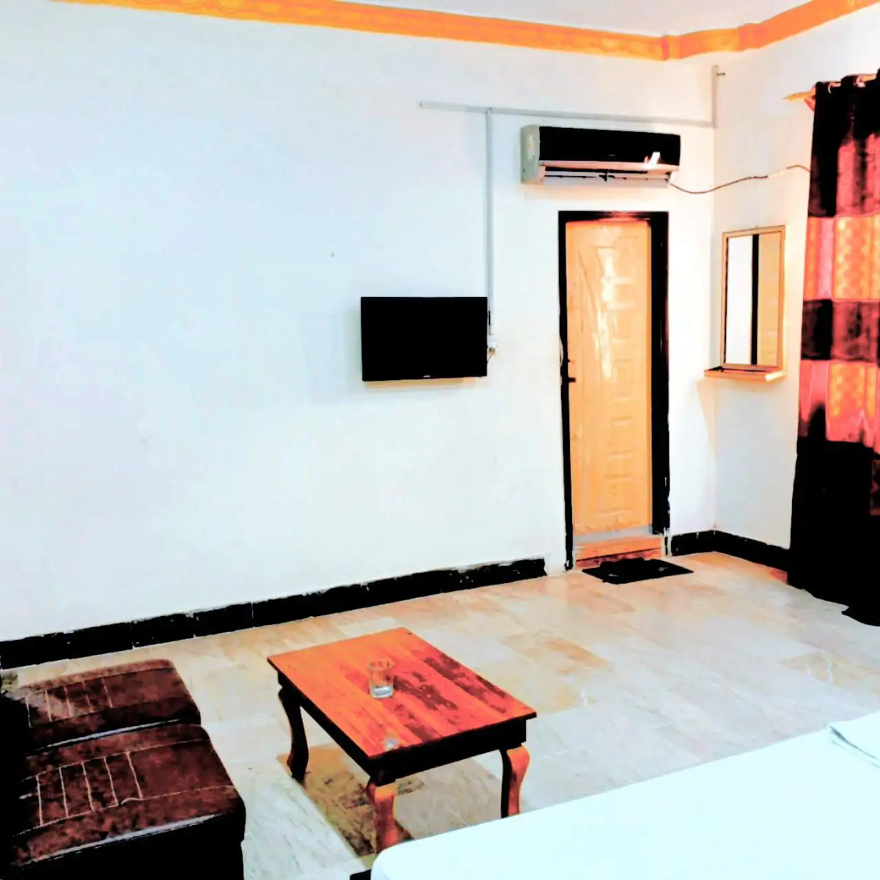 Karachi guest house room