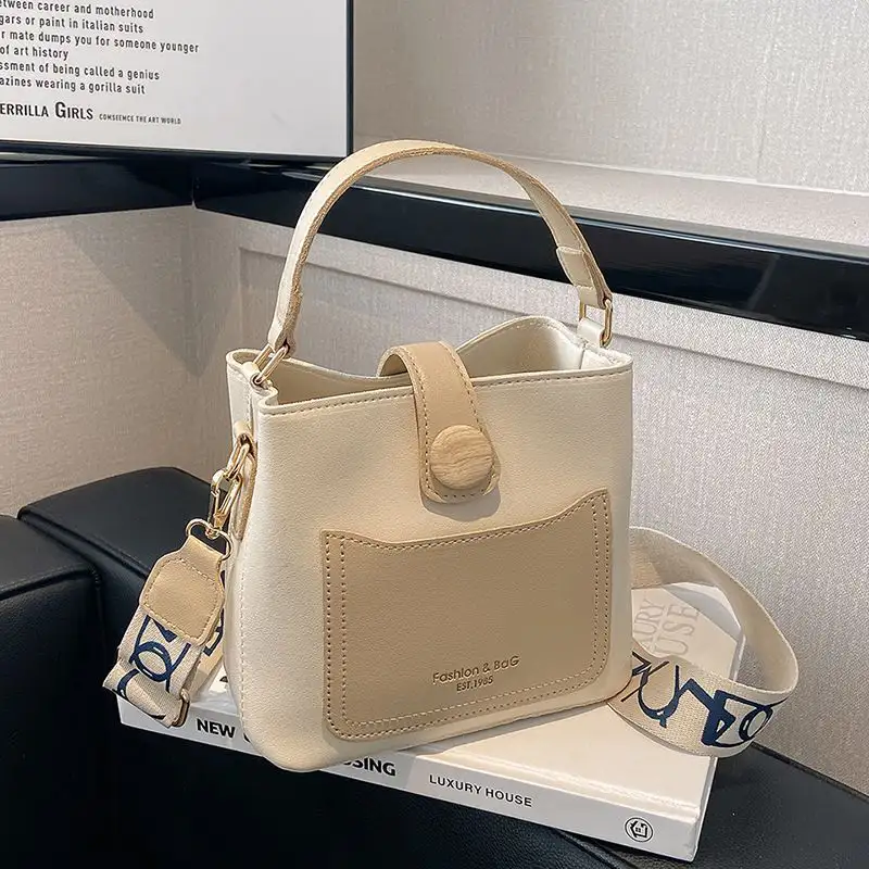 Women Cross body Bag off-white khaki Large Capacity Stylish