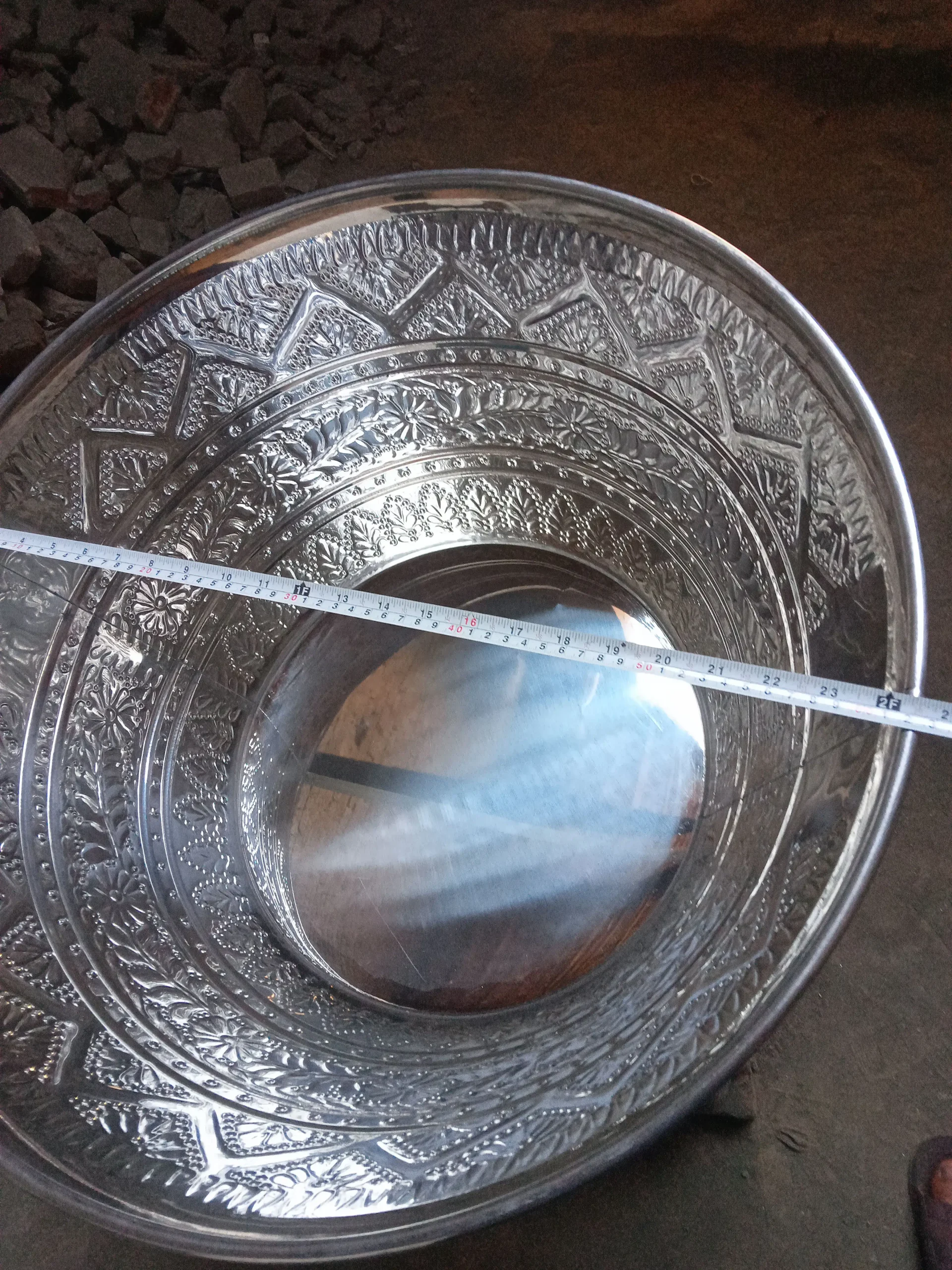 Steel tup 24″ size wale per design ka Kam karwane ke Liye rabta Karen design ka rate menti