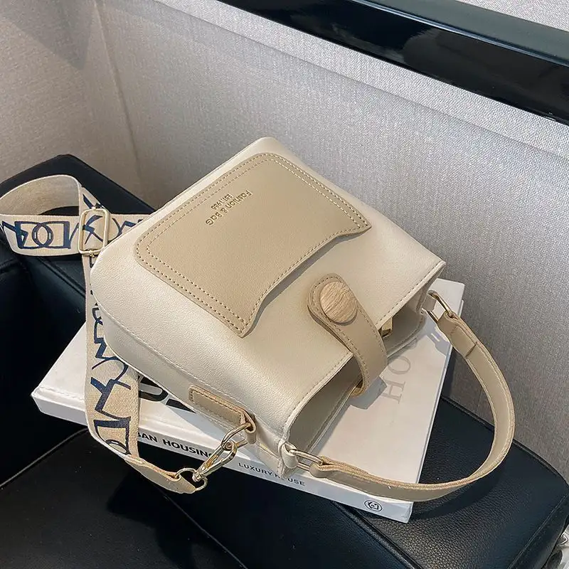 Women Cross body Bag off-white khaki Large Capacity Stylish