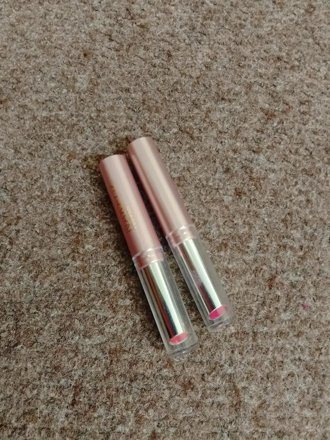 High pigment Lipstick set 2 pcs Red pink Shade.