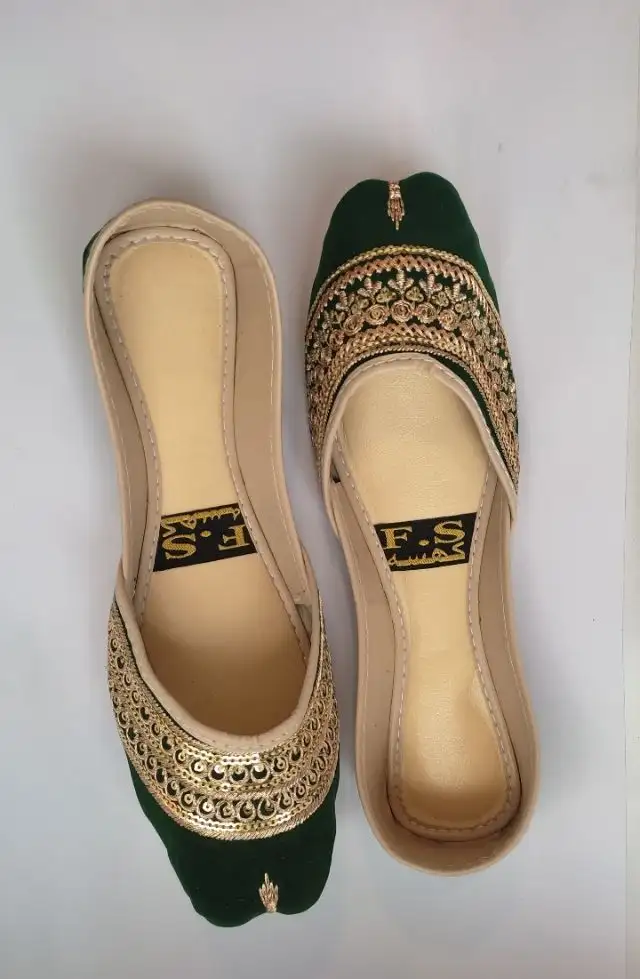 Khussa tranding traditional chappl hand made embroidery Eid collection new arrivals