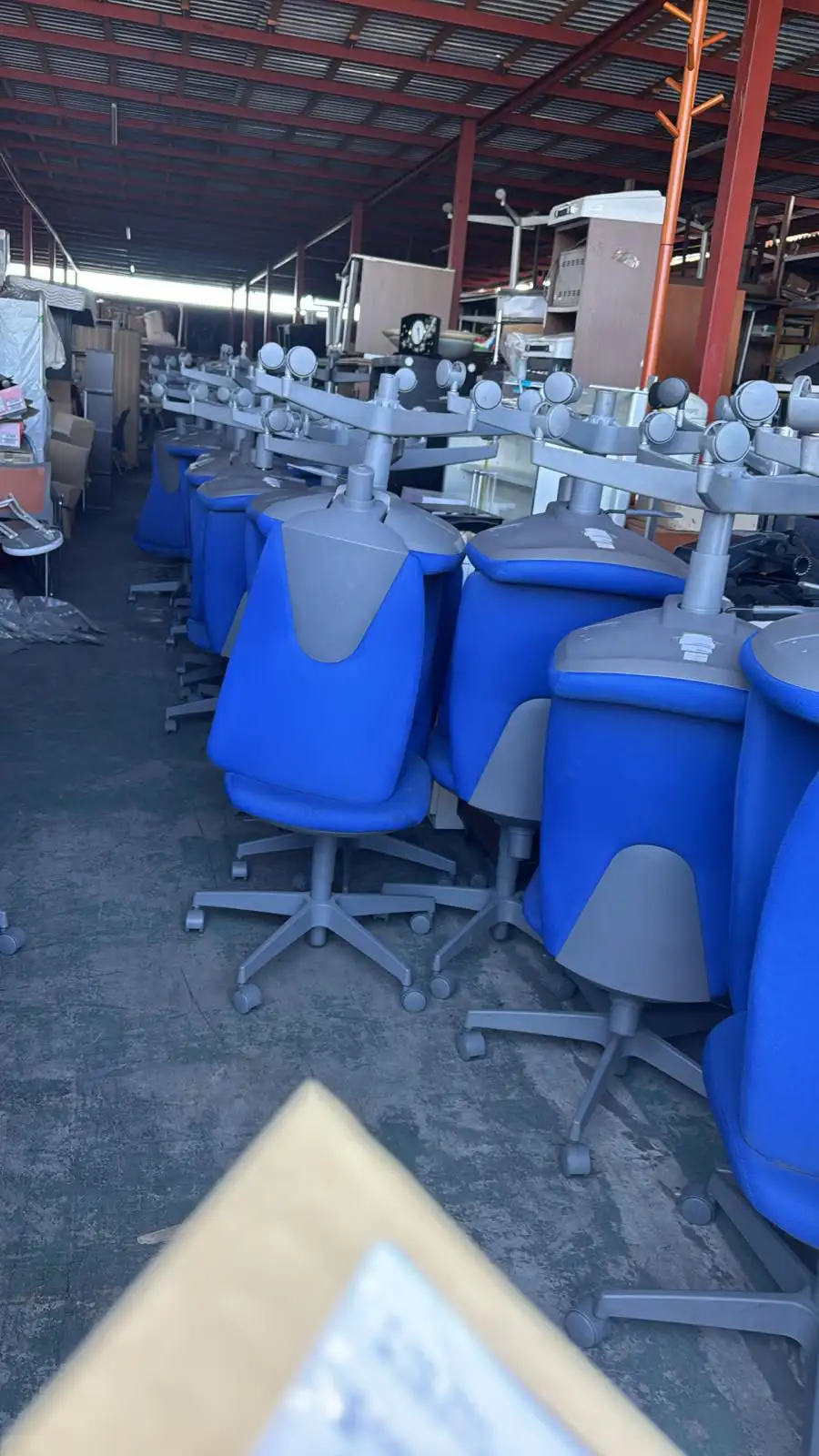 Lot Chairs/office chair/Revolving chair