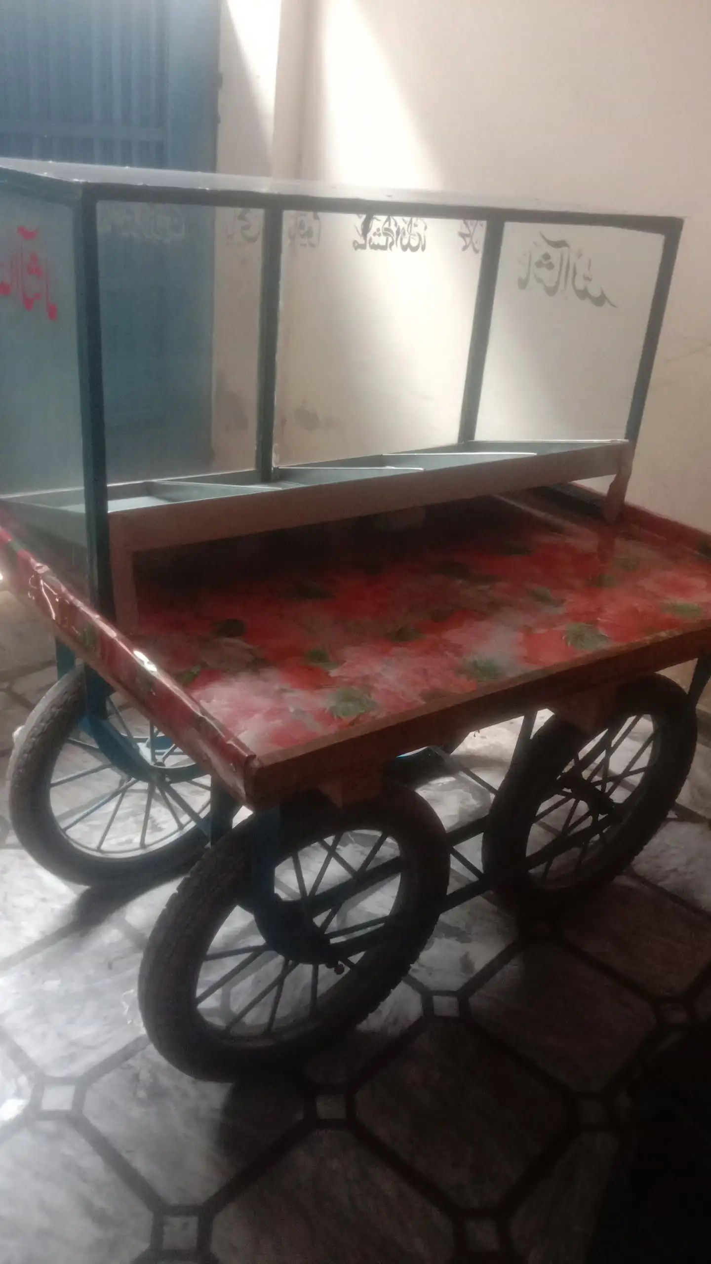 Fast food display setup