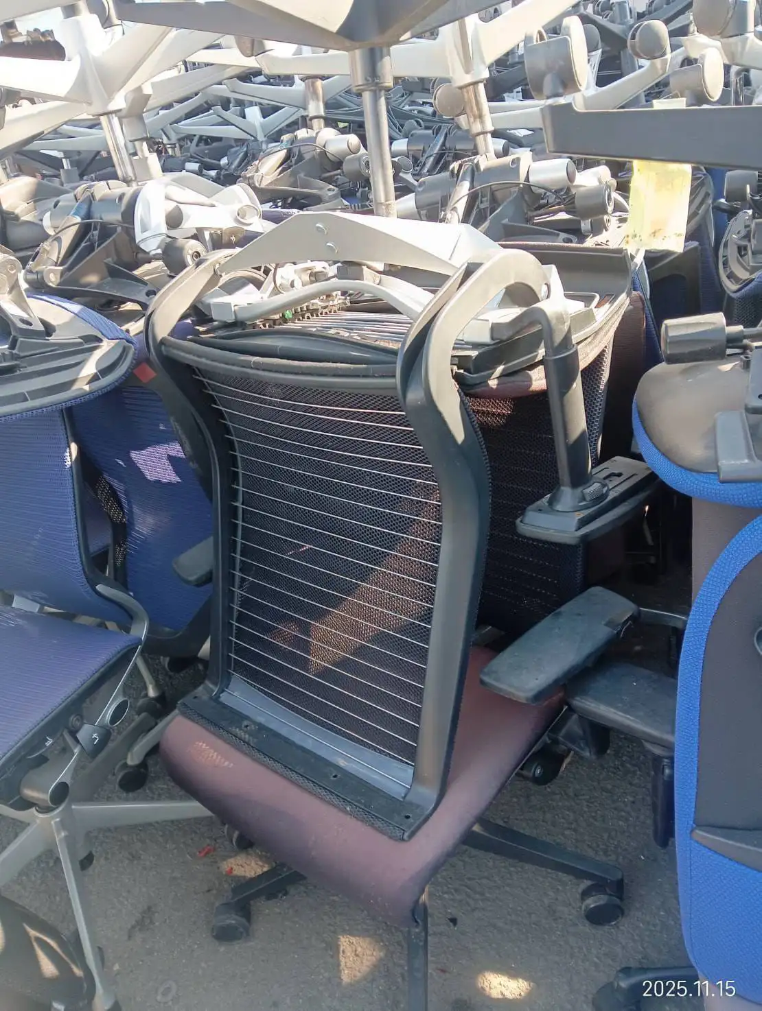 Lot Chairs/office chair/Revolving chair