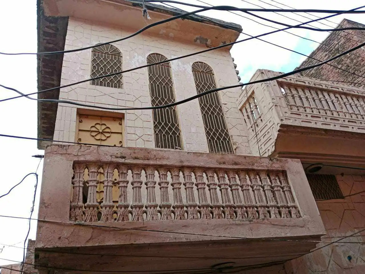 4.5 MARLA ON STAMP ONLY IN 70 LAC